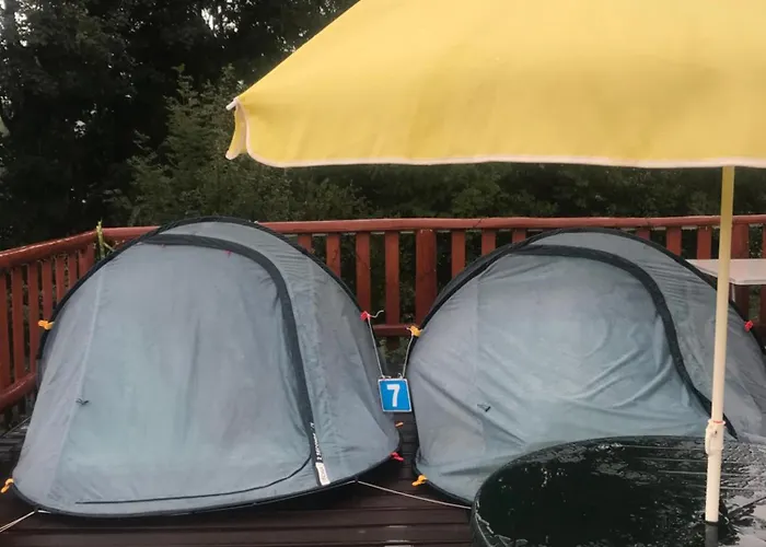 Camping Zakopane Willa Skoczek Oferta Nie Dotyczy Noclegu W Pokoju ,W Namiocie Reczniki Woda Mineralna , Koldra Poduszki Lub Spiwory