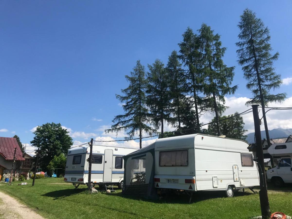 Campingplatz Skoczek Nie Dotyczy Noclegu W Pokoju ,w Namiocie Reczniki Woda Mineralna , Koldra Poduszki Lub Spiwory *