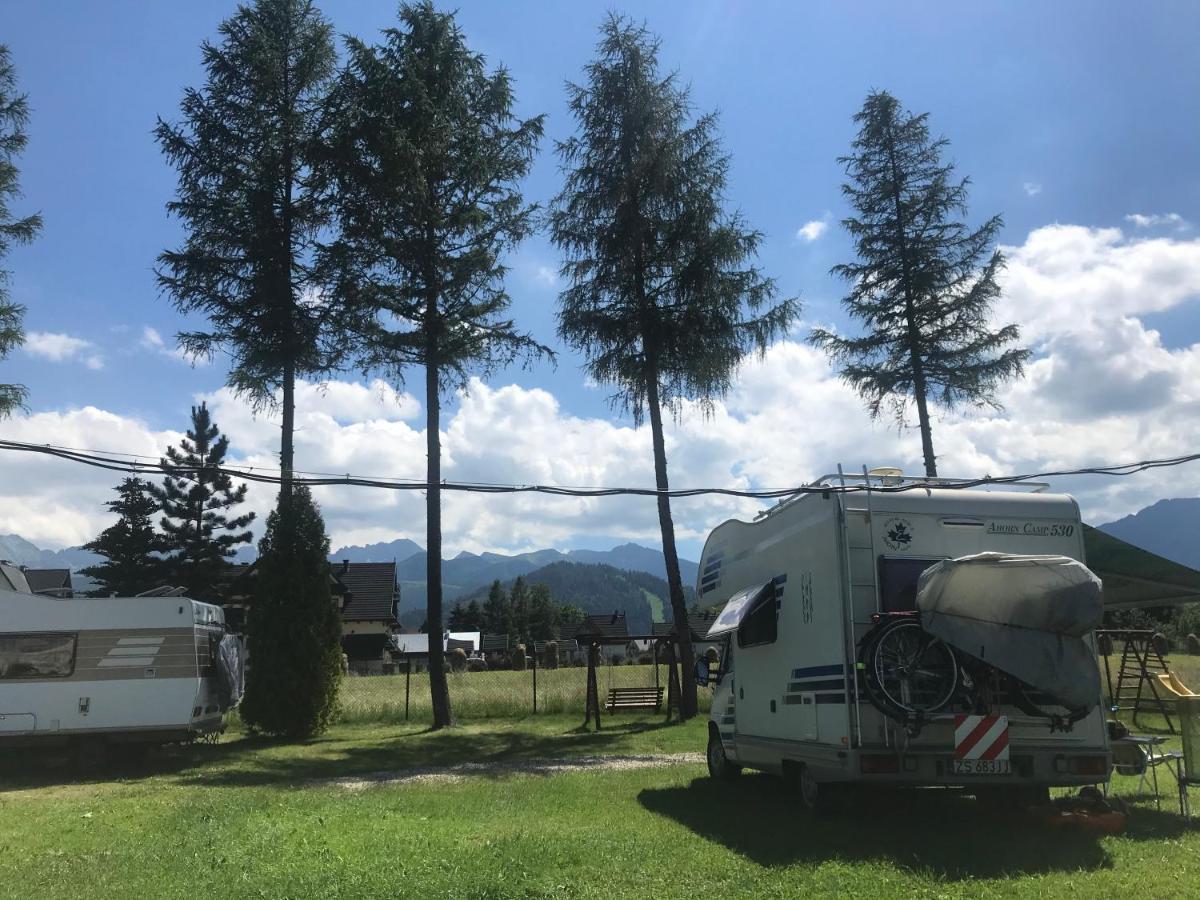 Skoczek Nie Dotyczy Noclegu W Pokoju ,w Namiocie Reczniki Woda Mineralna , Koldra Poduszki Lub Spiwory Campingplatz