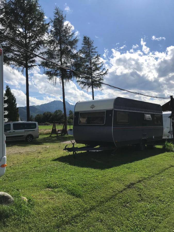 Campingplatz Skoczek Nie Dotyczy Noclegu W Pokoju ,w Namiocie Reczniki Woda Mineralna , Koldra Poduszki Lub Spiwory