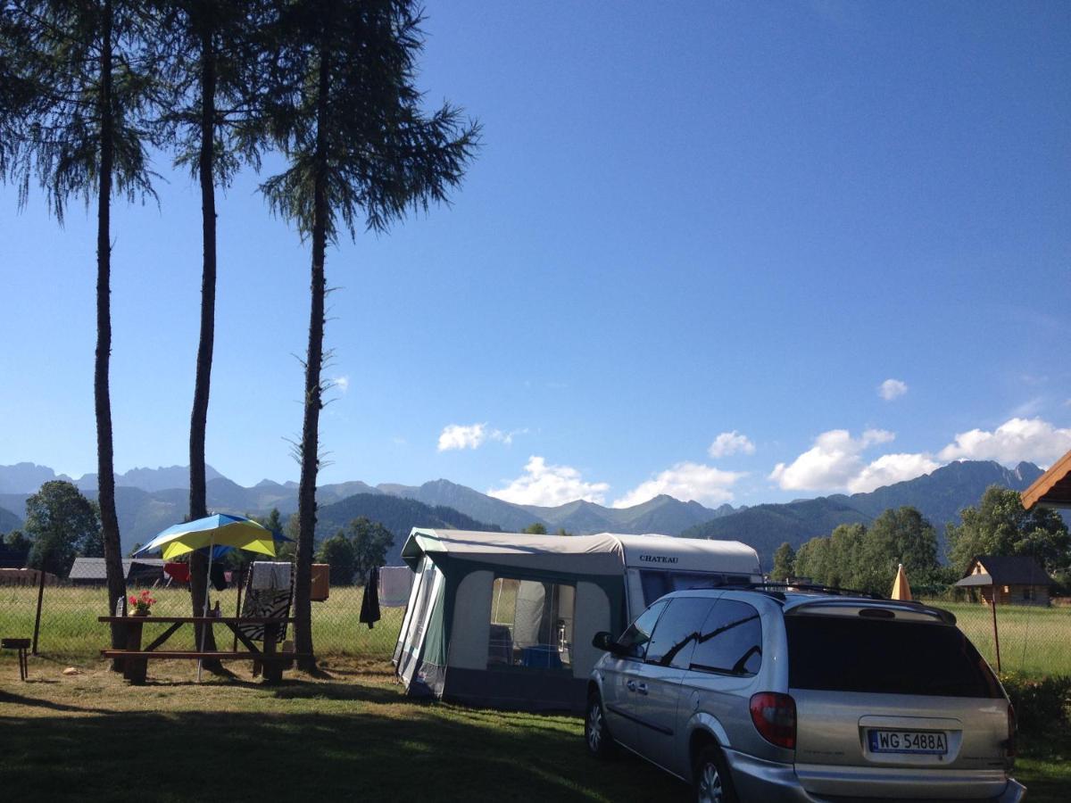 Skoczek Nie Dotyczy Noclegu W Pokoju ,w Namiocie Reczniki Woda Mineralna , Koldra Poduszki Lub Spiwory Campingplatz *