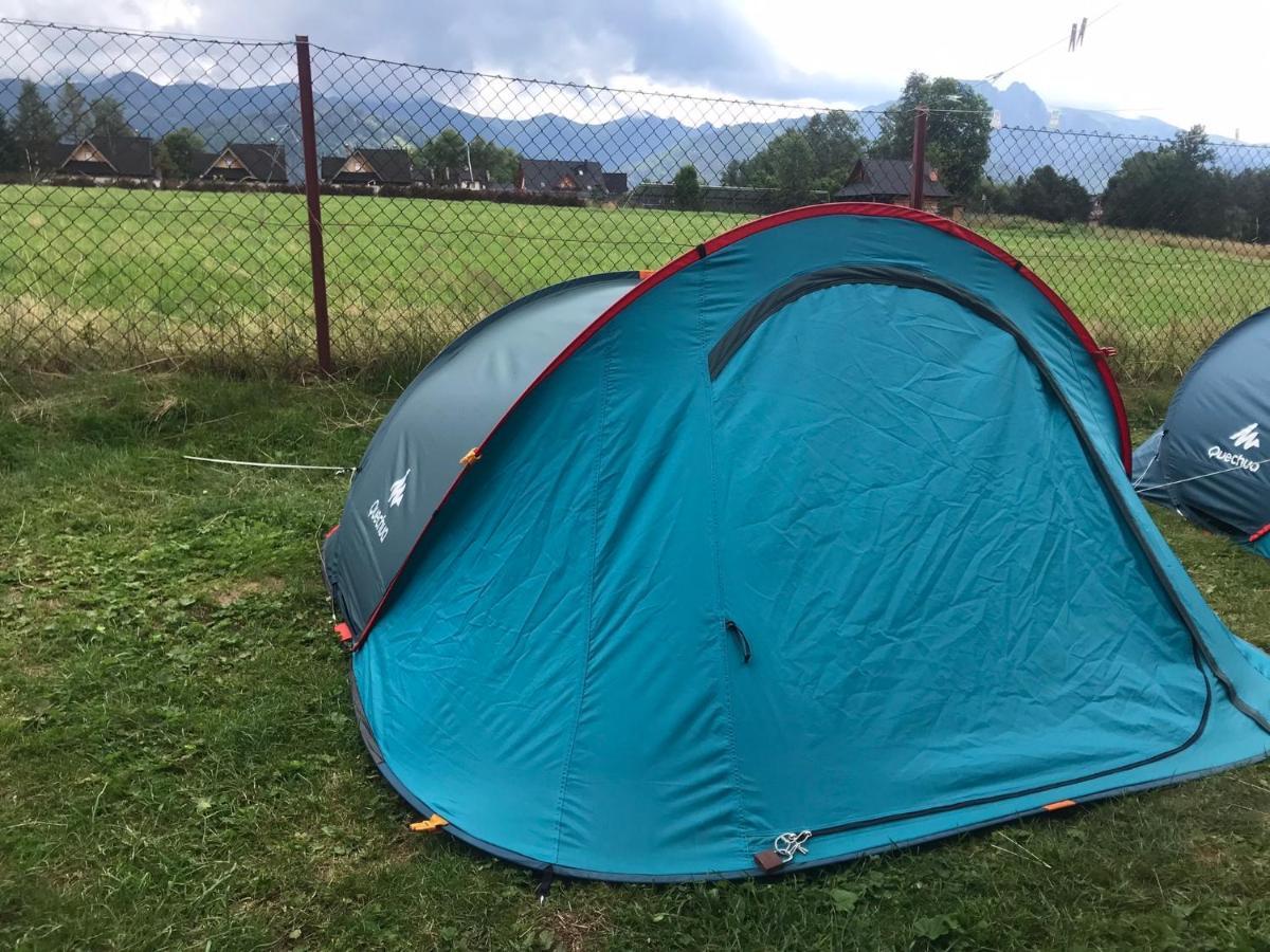 Skoczek Nie Dotyczy Noclegu W Pokoju ,w Namiocie Reczniki Woda Mineralna , Koldra Poduszki Lub Spiwory Campingplatz